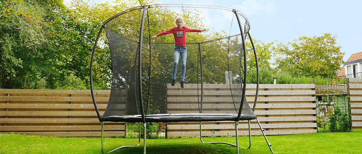 Recite Folde kæmpe stor Hvordan tager jeg mig af min EXIT trampolin? | EXIT Toys
