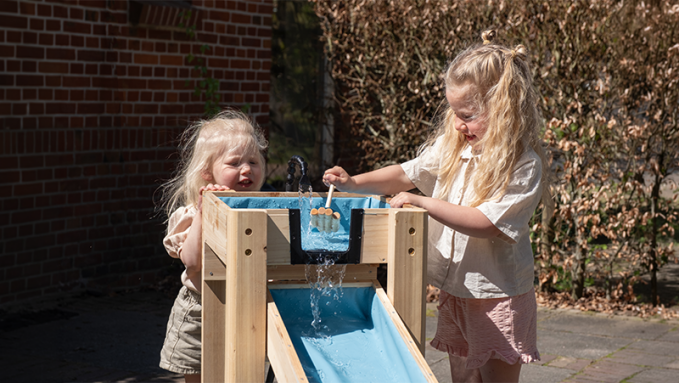 EXIT AquaFlow vandbane &ndash; Vandleg og eventyr i haven